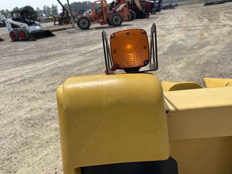 new-holland-996-image-28