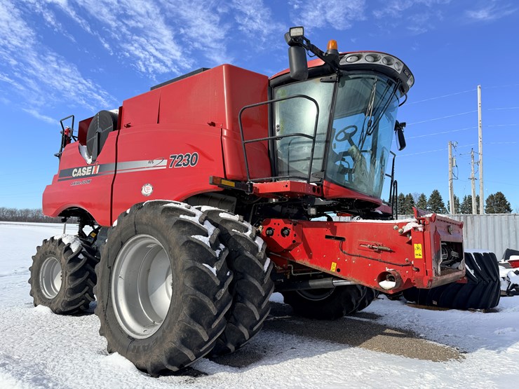 case-ih-7230-image-1