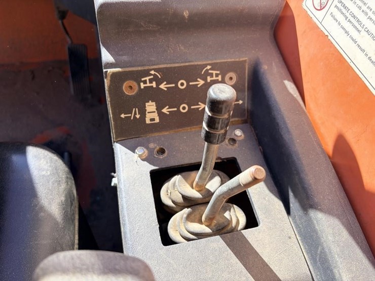 2008-jlg-gl12-55a-telescopic-reach-lift-image-18