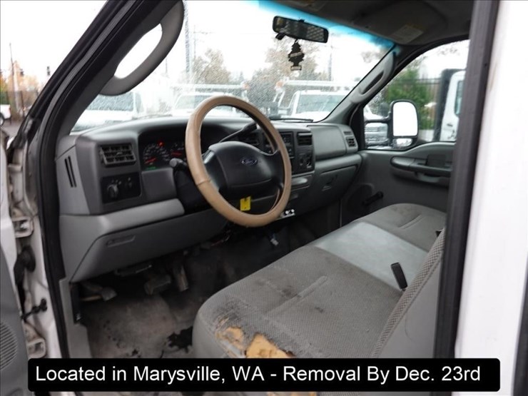 2004-ford-f350-image-9