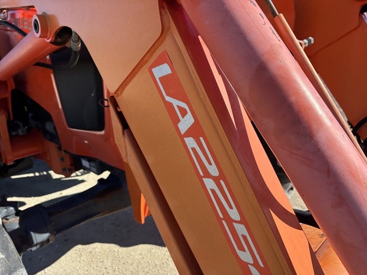 kubota-m135gx-image-13