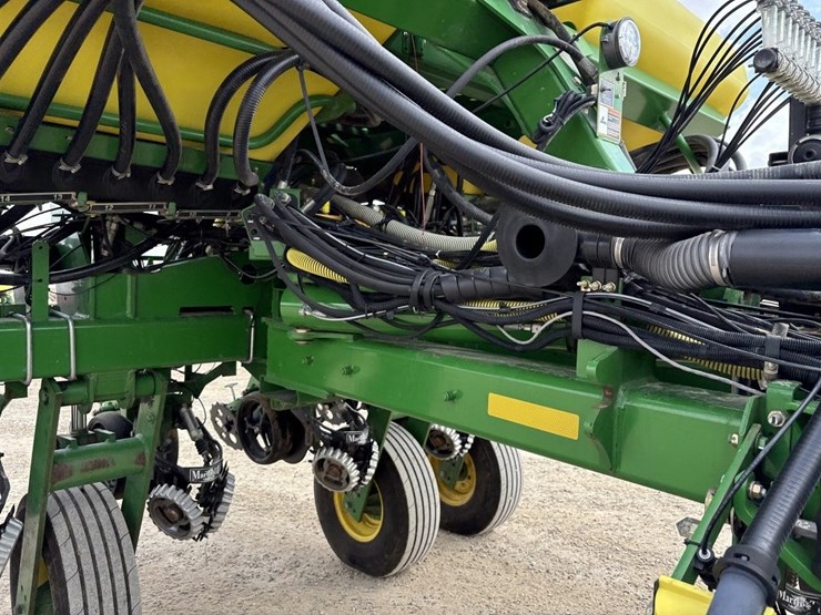 john-deere-1770nt-image-36