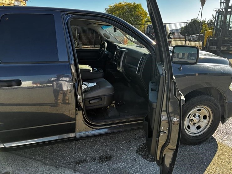 2015-dodge-ram-1500-image-8