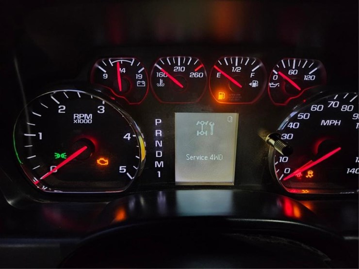 2016-chevrolet-3500hd-image-22