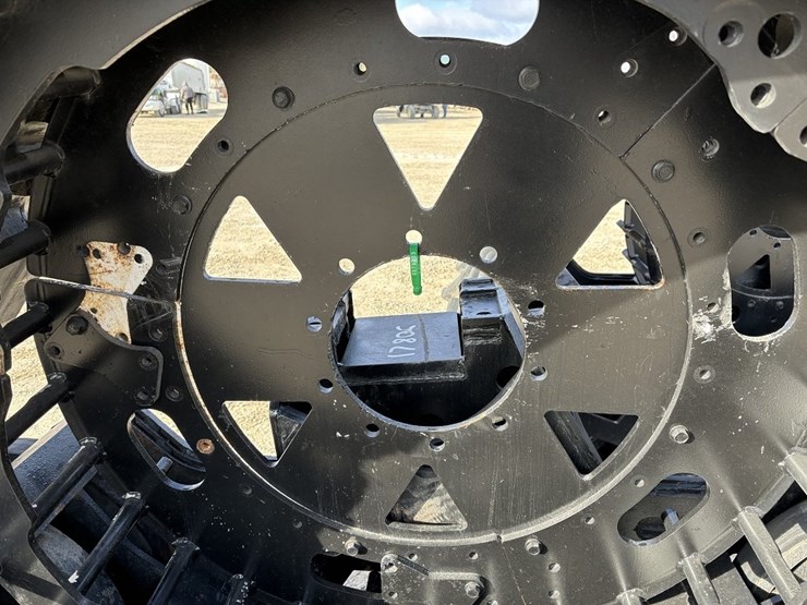 soucy-s3-tractor-tracks-image-24