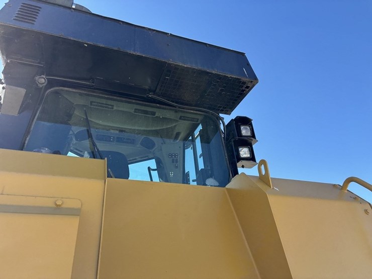 2010-caterpillar-d7e-image-26