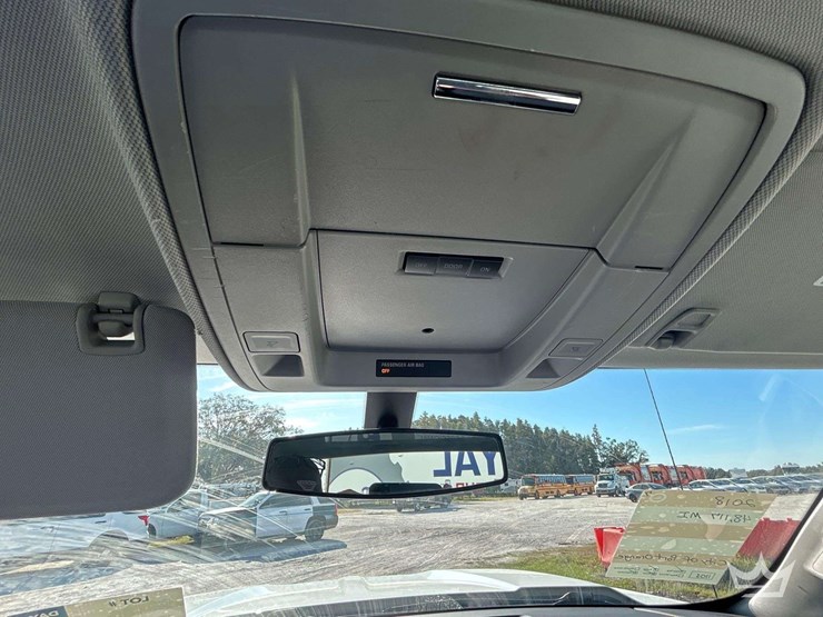 2018-chevrolet-1500-image-20