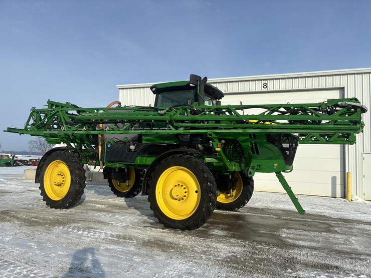 john-deere-r4038-image-1