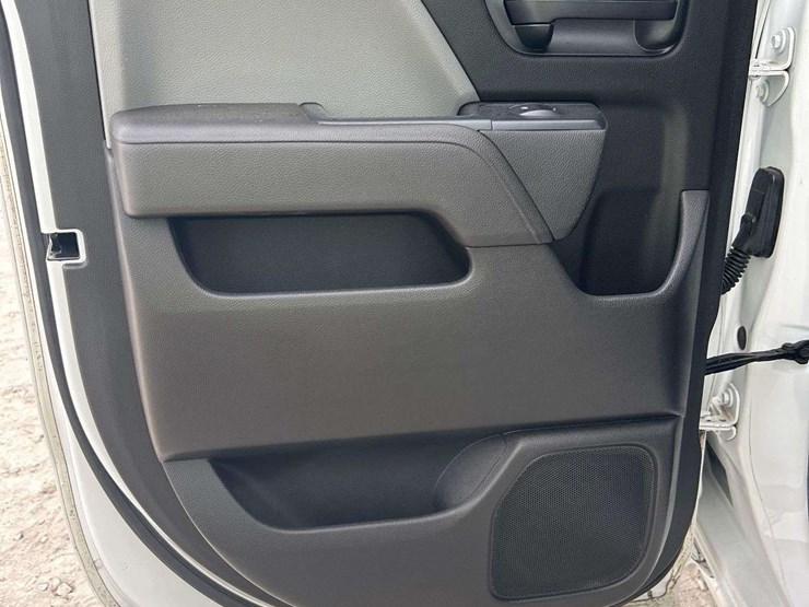 2017-chevrolet-silverado-1500-image-22