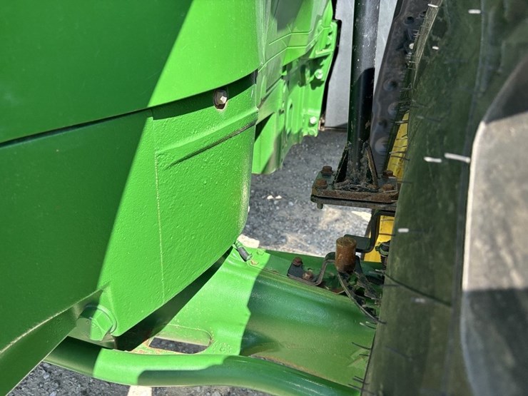 john-deere-7215r-image-35