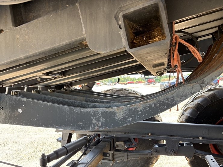 2018-claas-quandrant-5300rf-large-square-baler-image-25