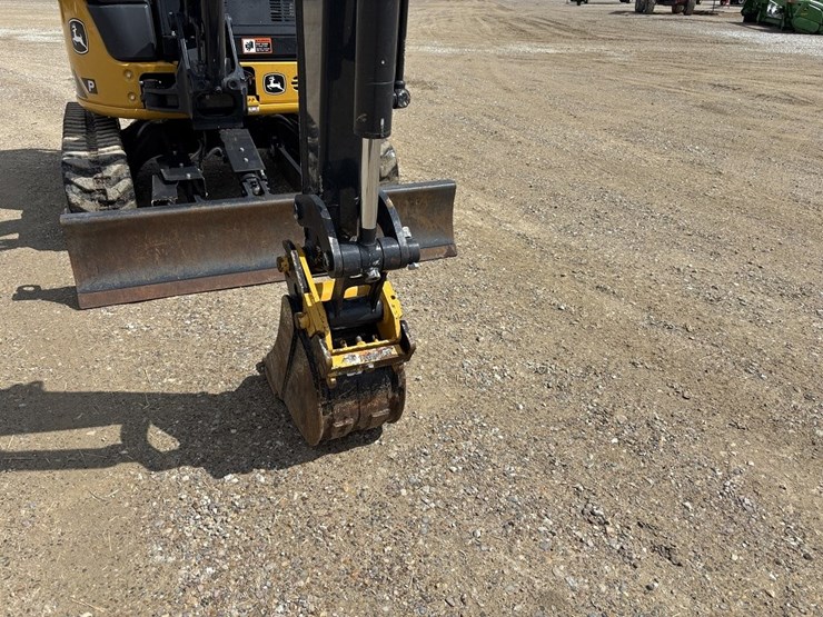 2024-john-deere-35p-mini-excavator-image-10