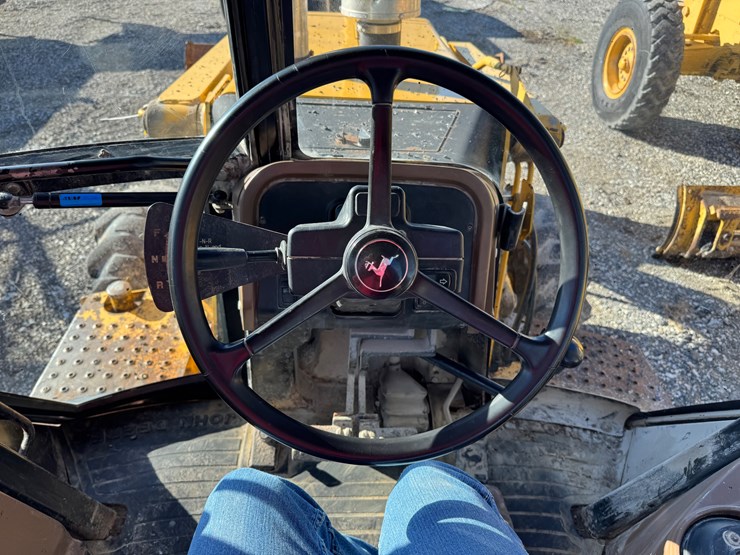 john-deere-410-image-17