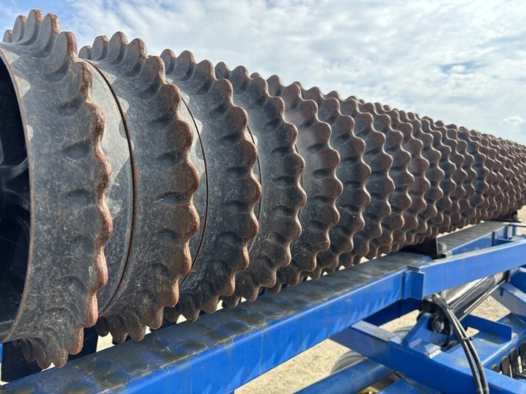 2011-landoll-3130-31-image-14