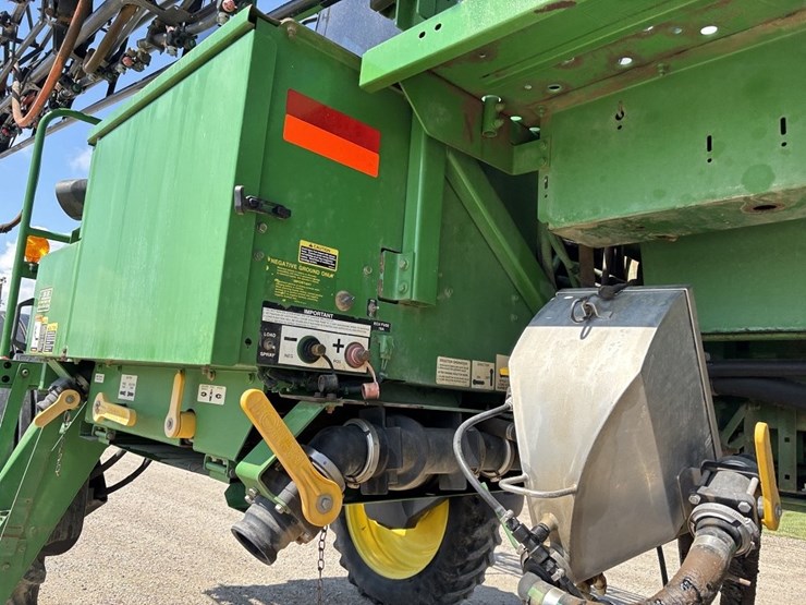 john-deere-4720-image-38