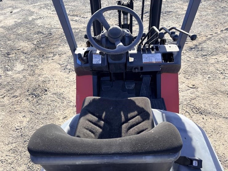 2005-toyota-2fgcu20-forklift-truck-image-14
