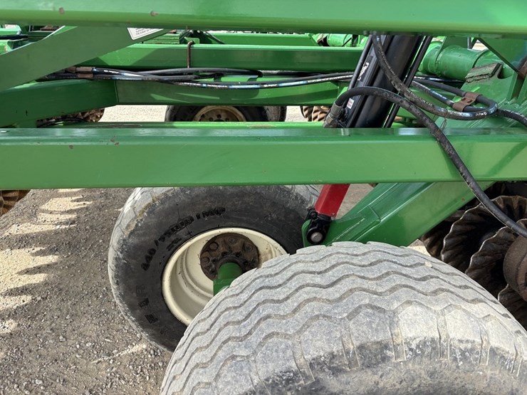 great-plains-4000tm-image-43