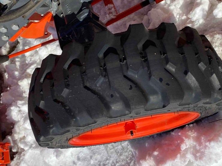 kubota-b3350hsdc-image-54