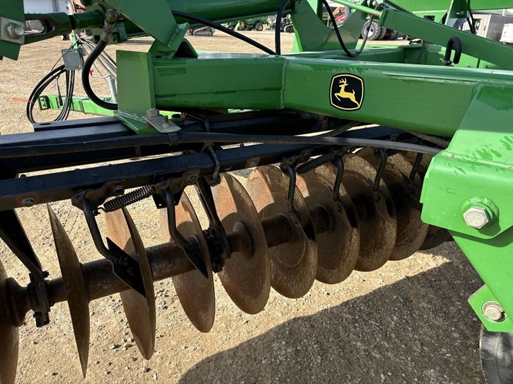 john-deere-637-image-34