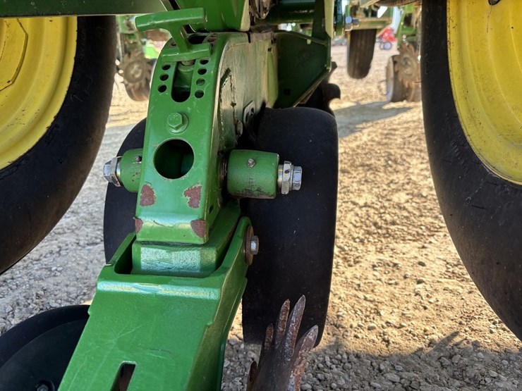 1997-john-deere-1770-image-19