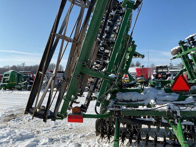 great-plains-h1100-25’-terramax-image-23