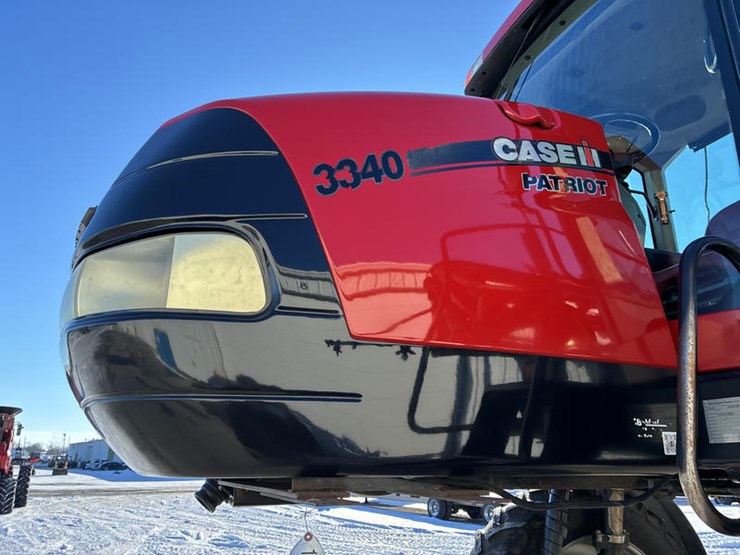 case-ih-patriot-3340-image-42