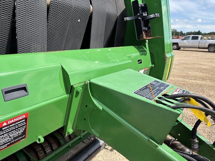 john-deere-569-premium-image-15