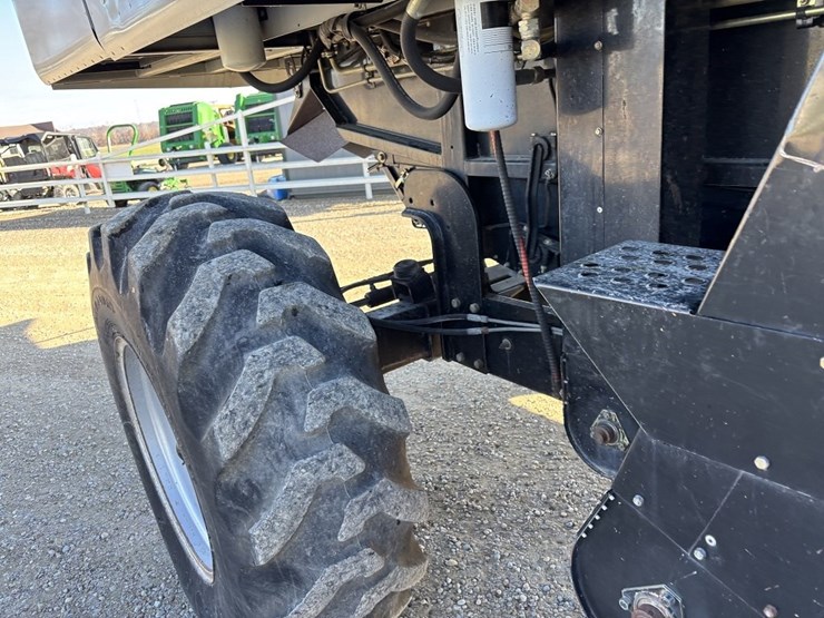 gleaner-r75-image-19