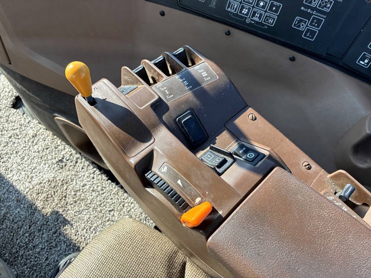 john-deere-9300t-image-89