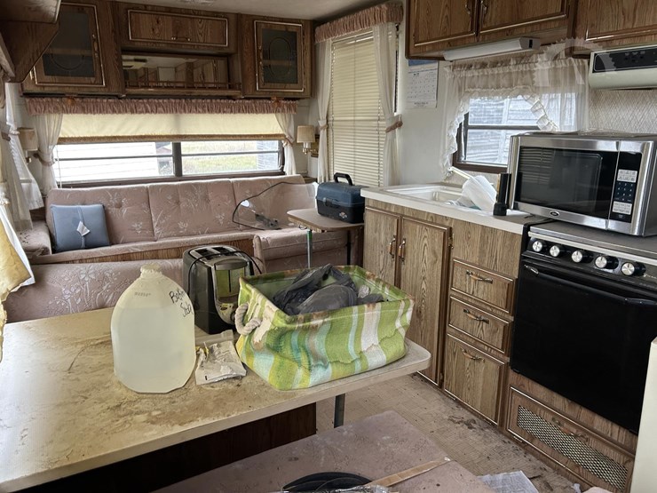 starcraft-5th-wheel-image-34