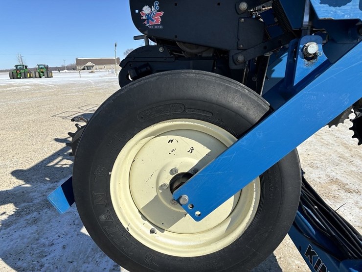 kinze-3600-image-13