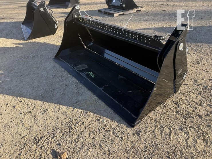 skid-steer-4-in-1-bucket-image-3