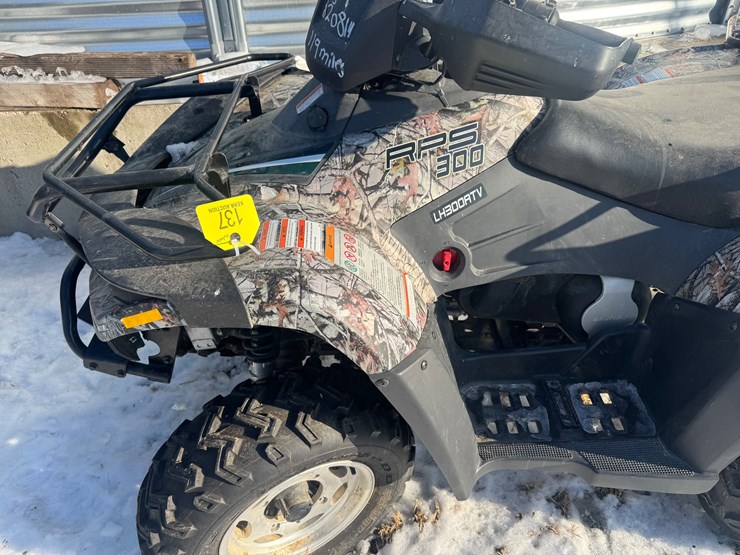 #137-•-4-wheeler-image-1