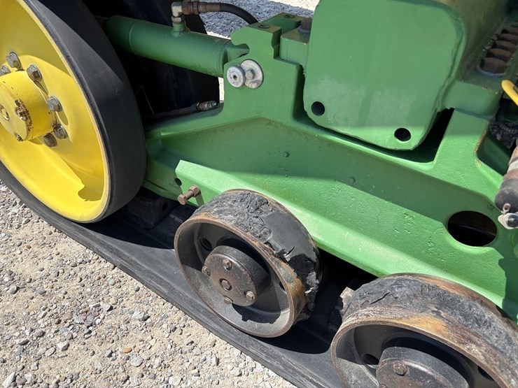 john-deere-8410t-image-38