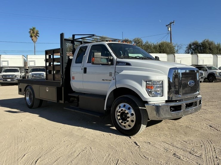 ford-f650-xlt-image-2