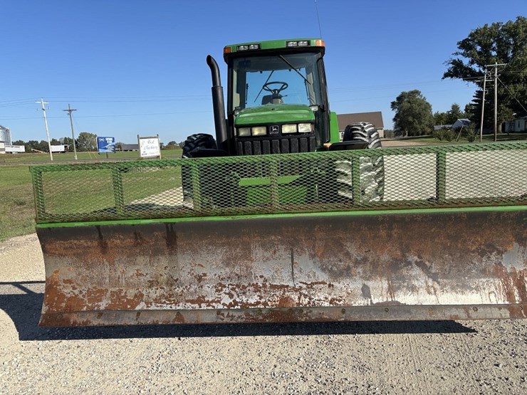 john-deere-8200-image-8