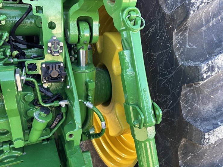 john-deere-8r-410-image-26