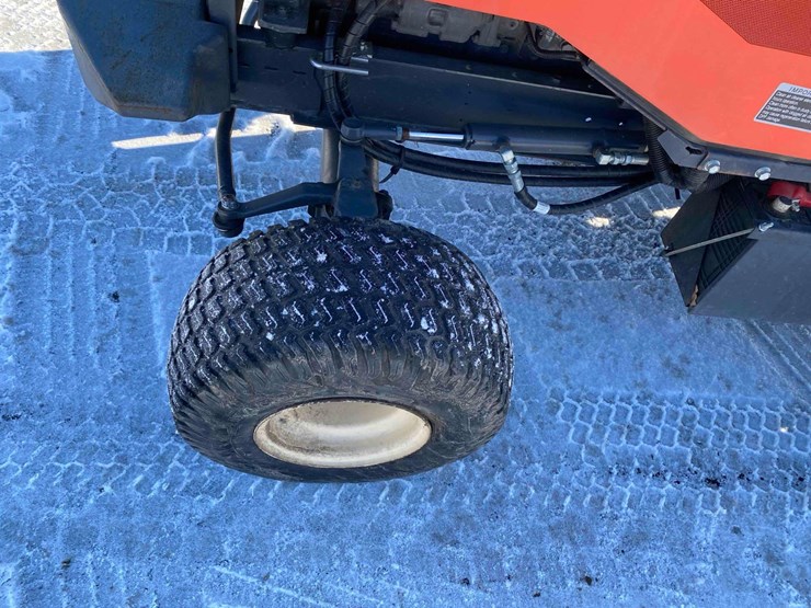 2018-kubota-f3990-image-22