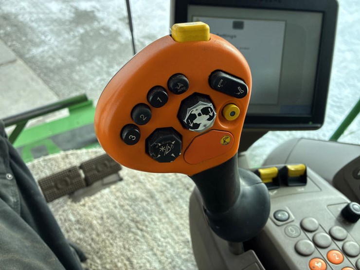 john-deere-s680-image-100