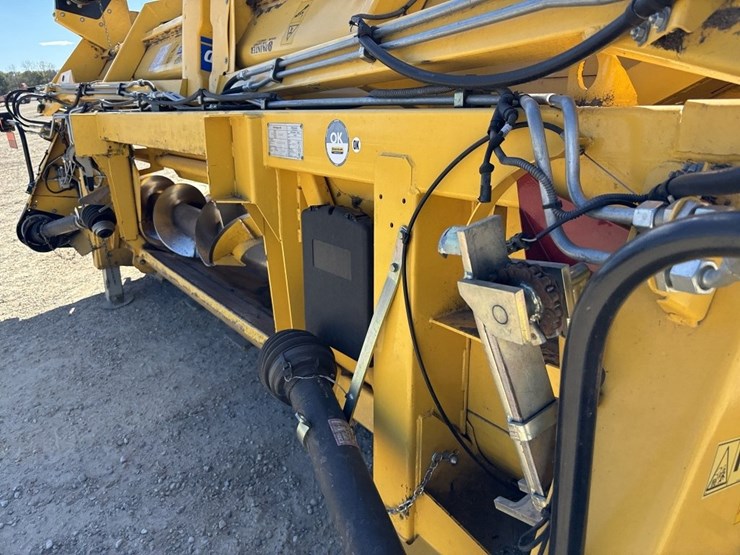 2014-new-holland-9800f-12r30"-corn-head-image-21