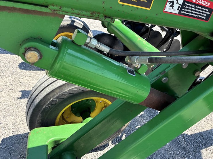 john-deere-637-image-19