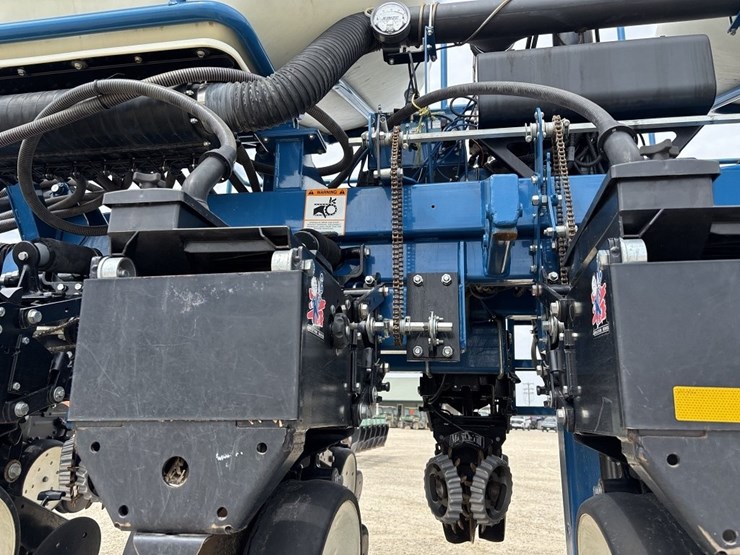2012-kinze-3660-image-55
