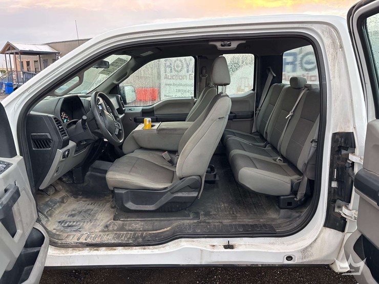 2018-ford-f150-image-10