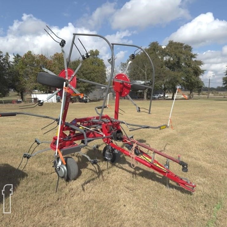 2024 MASSEY-FERGUSON TD524TR HYDRO