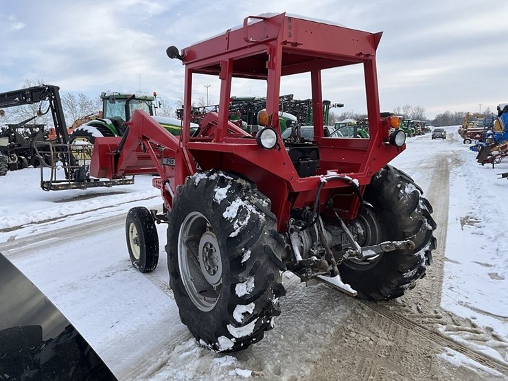 massey-ferguson-255-image-5