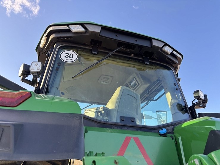 john-deere-8r-310-image-26