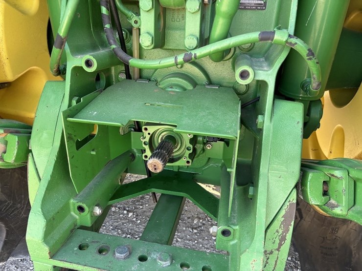 john-deere-8330-image-24