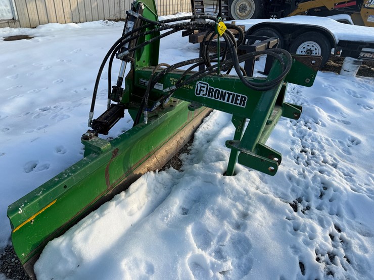 #167-•-2017-9ft-blade-image-1