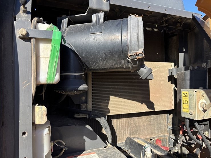 2014-case-cx130-image-20