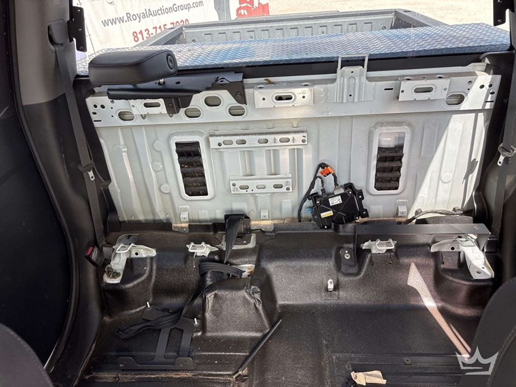 2022-chevrolet-1500-image-26